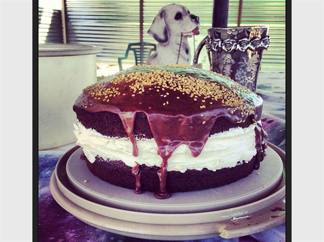 Bake a creamy chocolate cake