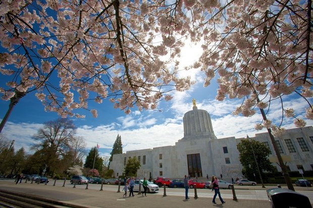 Workers Memorial Day ceremony honors Oregon workers who died on the job