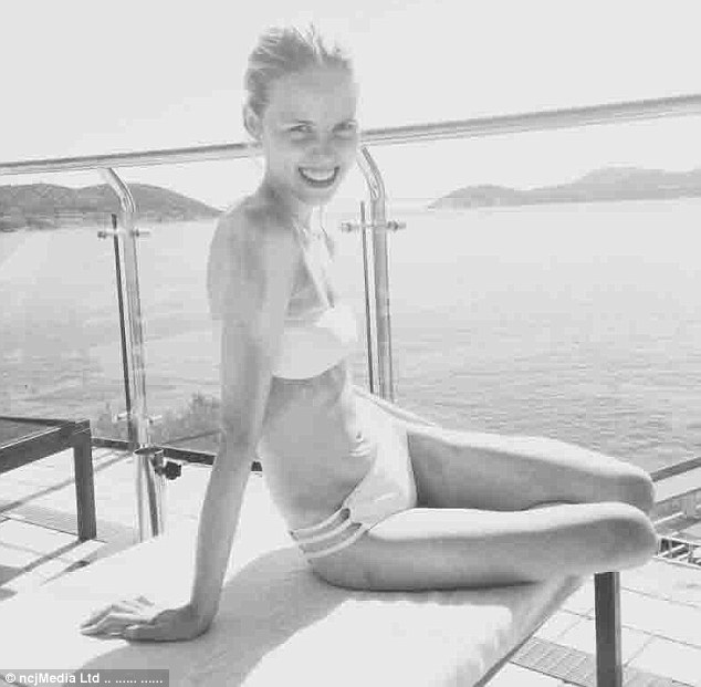 Anorexic Hattie Hunter-Purvis' weight dropped to just 5st 7lbs