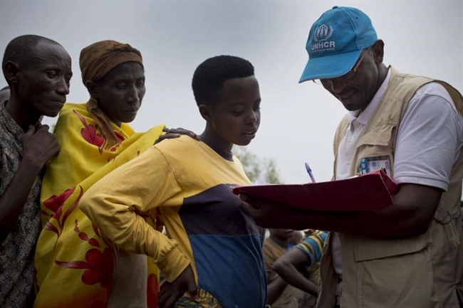 World Humanitarian Day: UNHCR chief pays tribute to sacrifice of aid workers