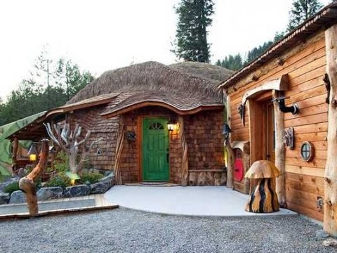 There's No Better Place To Spend 'Hobbit Day' Than At Montana's Hobbit Hotel