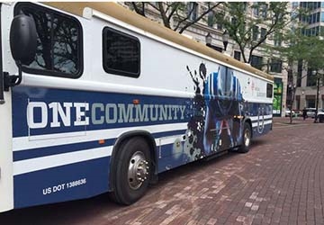 Colts Partner Up For World Blood Donor Day Celebration On Monument Circle