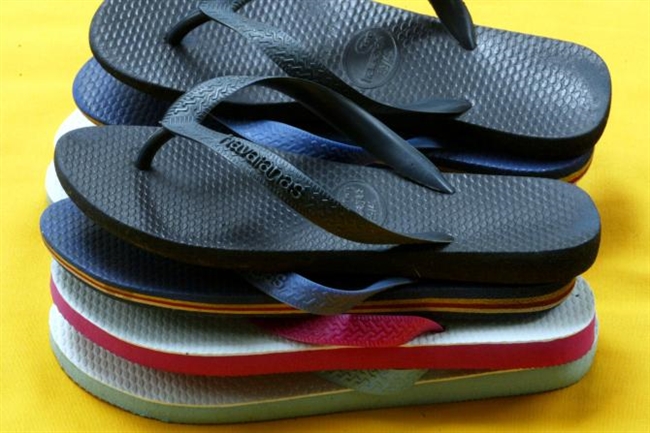 National Flip-Flop Day 2015 Freebies: Smoothies, Slushies And Six Flags Free ...