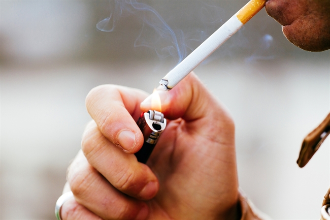 Smokers notice negative affect on their oral health